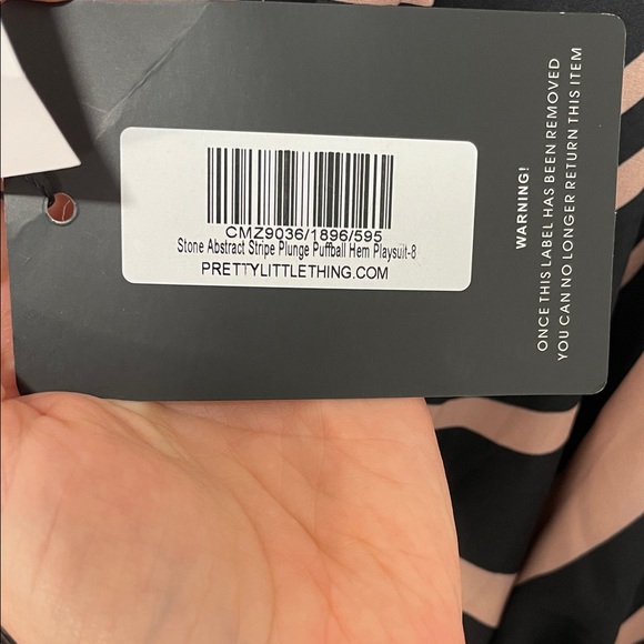 PrettyLittleThing Swirl Patterned Blouse - Picture 2 of 4